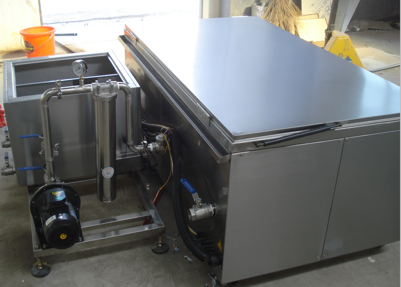 全封閉金屬零部件清洗機清洗要注意什么？